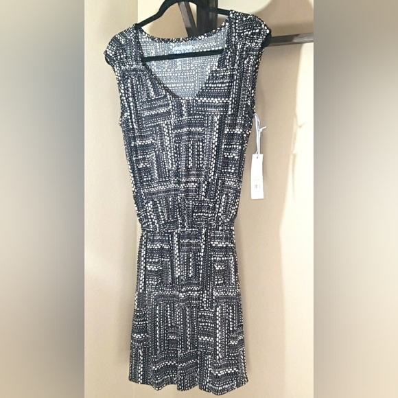 NWT PERFECT SUMMER DRESS...SIZE S - Picture 1 of 3